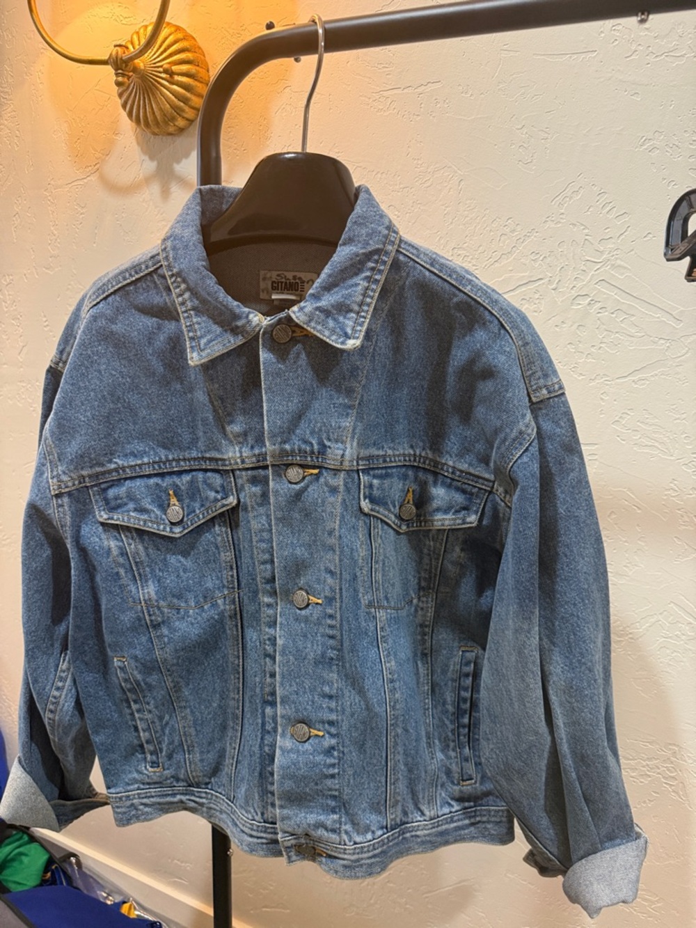 Gitano Blue Denim Jean Jacket Medium
Great for BTS